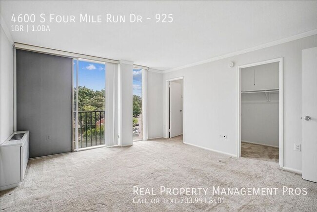 Building Photo - 4600 S Four Mile Run Dr