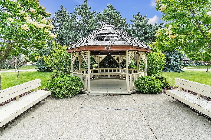 Building Photo - 42794 Lilley Pointe Dr