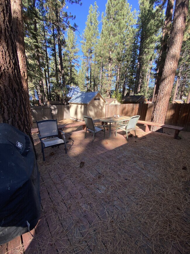 Building Photo - 3679 Alder Ave