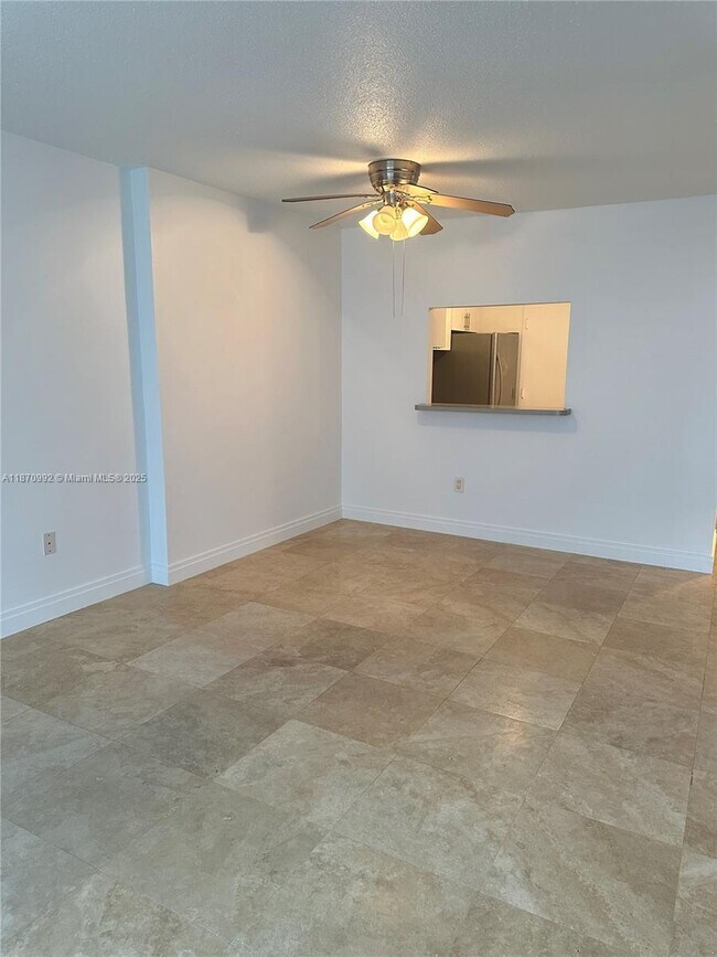 Building Photo - 401 Ocean Dr