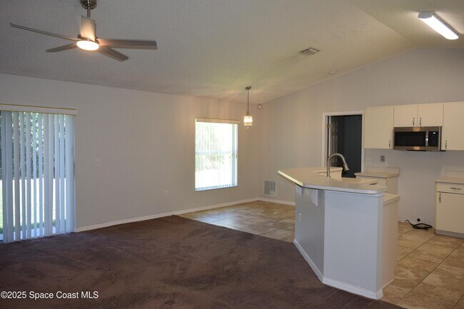 Building Photo - 939 Lyons Cir NW