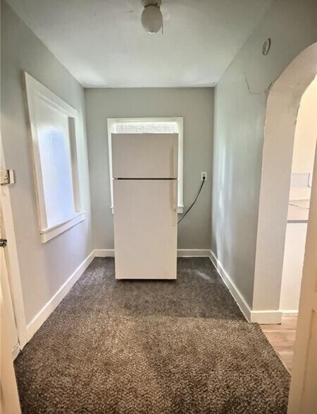 Building Photo - 8409 Park Ave