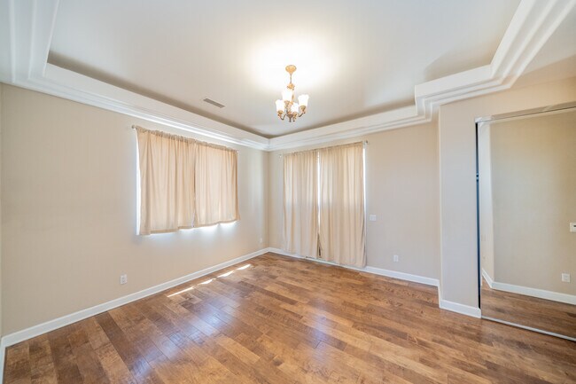 Building Photo - 17425 Cyrus Ln
