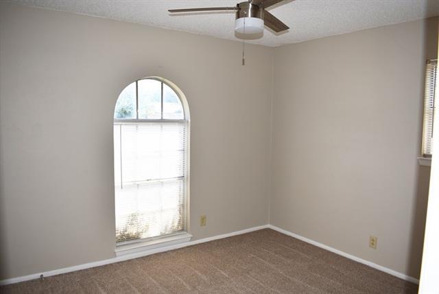 Building Photo - 6624 Vega Dr