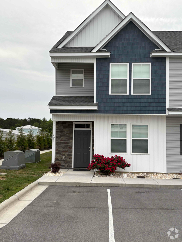 Building Photo - 401 Sunfish LN