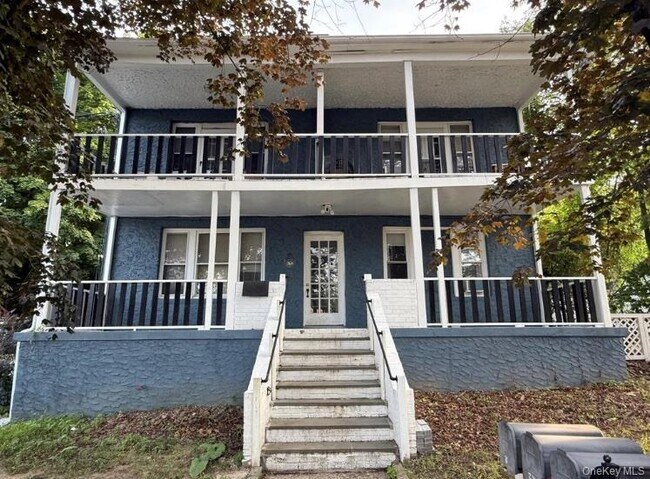 Building Photo - 364 Ashford Ave