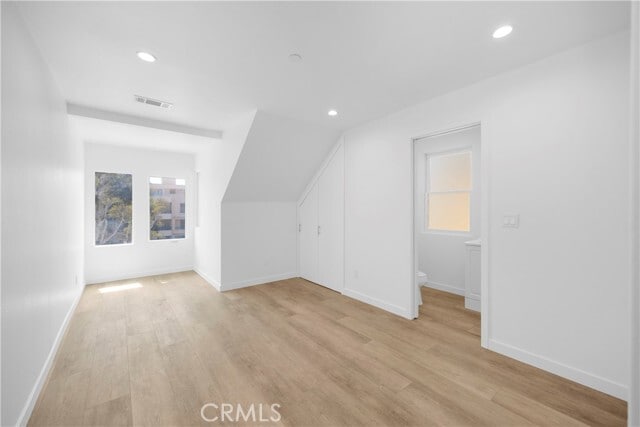 Building Photo - 308 N Catalina Ave
