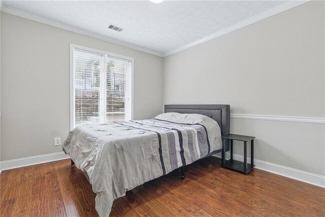 Building Photo - 13 Normandy Ct