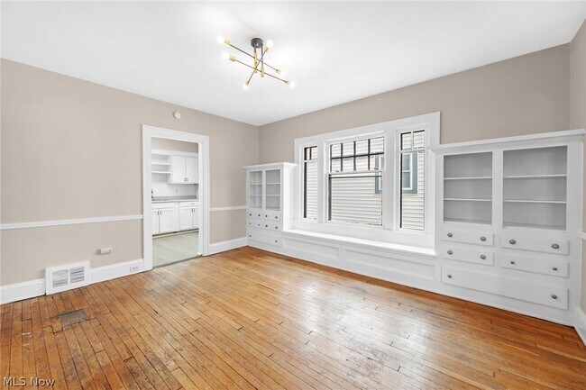 Building Photo - 1695 Glenmont Rd