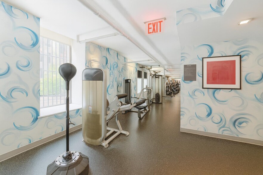 Building Photo - 605 W 137th St