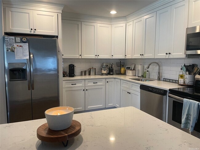 Building Photo - 1528 Carl Ave