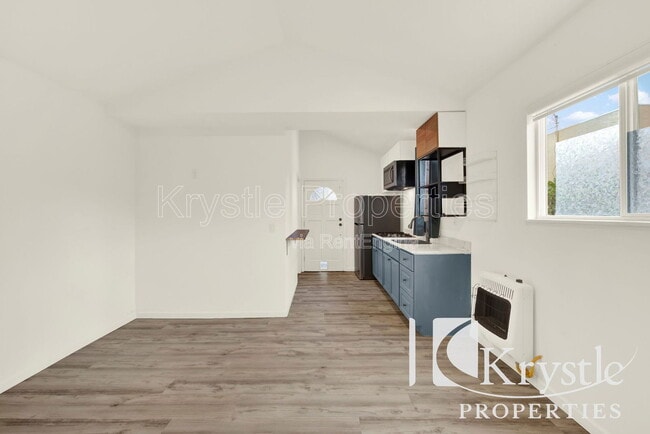 Building Photo - 215 Central Ave