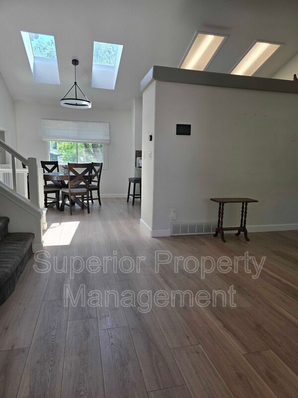 Building Photo - 4126 Stoneridge Ct