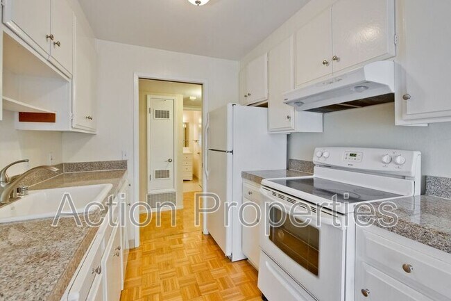 Building Photo - 255 S Rengstorff Ave