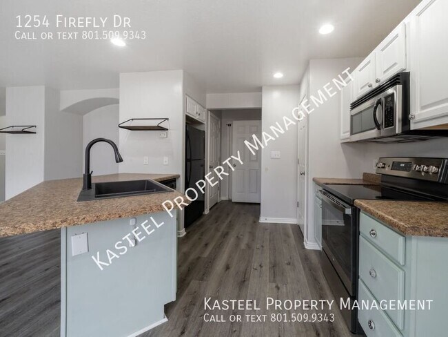 Building Photo - 1254 Firefly Dr