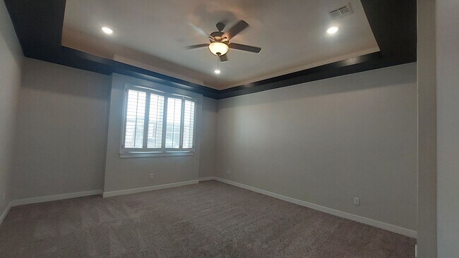 Building Photo - Beautiful 4 bedroom 2.5 bathroom home! READY NOW