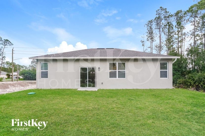 Building Photo - 2420 San Filippo Dr SE