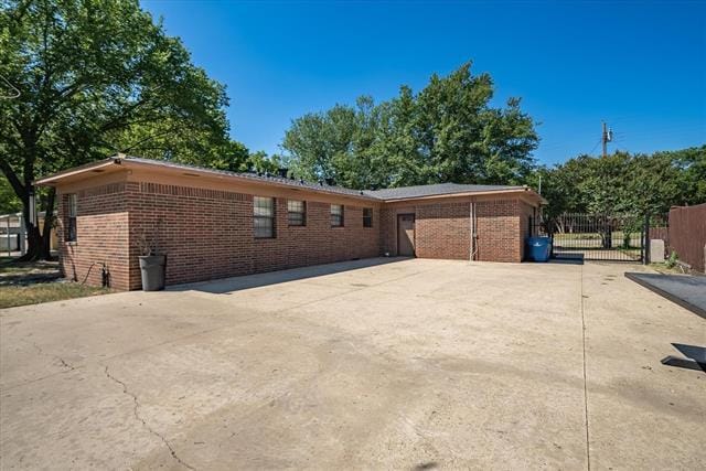 Building Photo - 2908 Lynell Dr