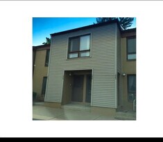 Building Photo - 228 James Court