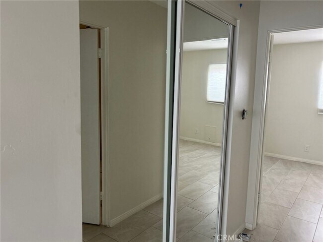 Building Photo - 74443 Driftwood Dr