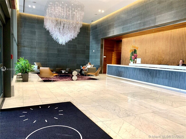 Building Photo - 88 SW 7th St