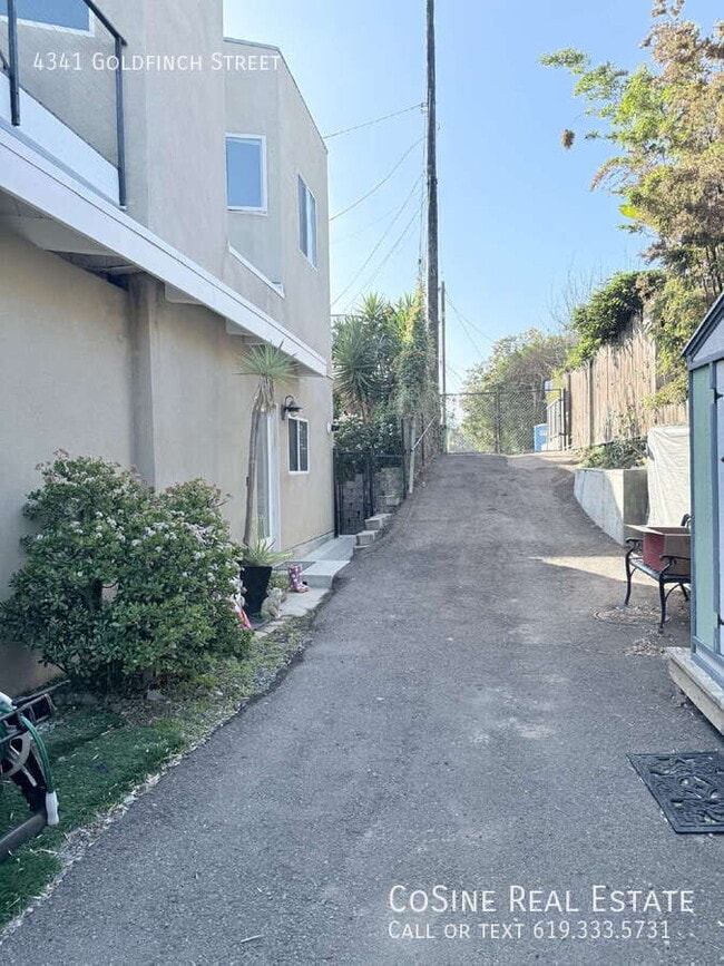 Building Photo - 4341 Goldfinch St