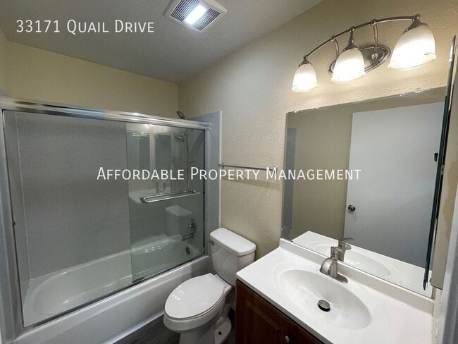 Building Photo - 33171 Quail Dr