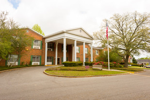 Building Photo - Gordon Oaks Retirement Community