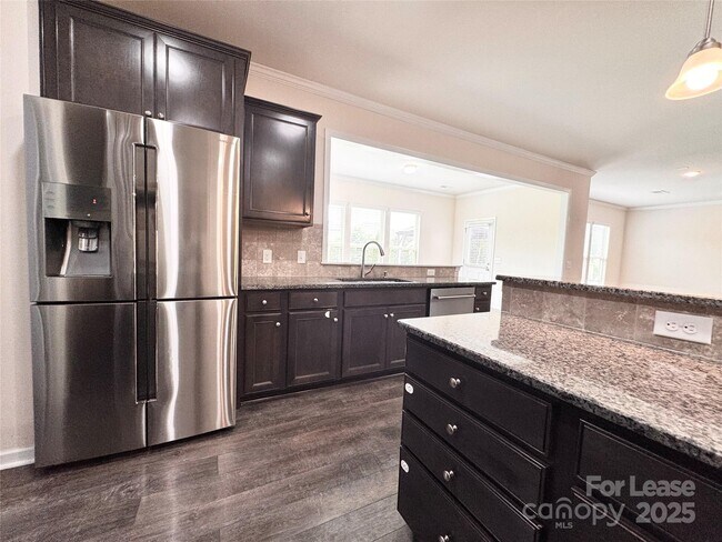 Building Photo - 10428 Honeyfur Ct