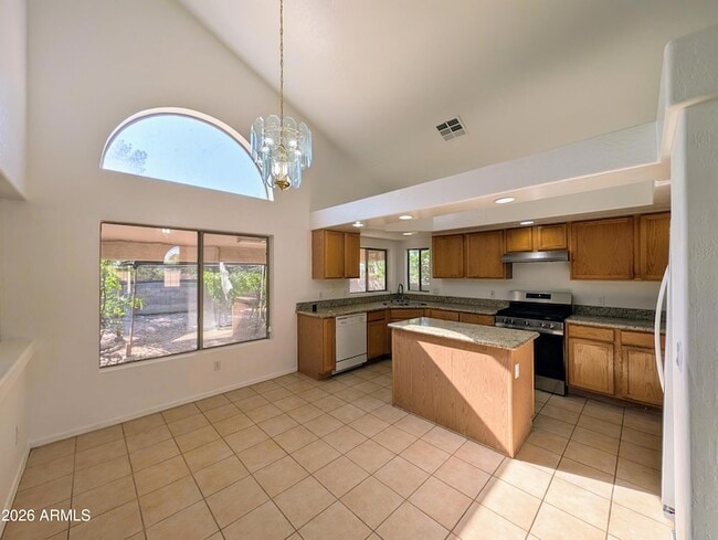 Building Photo - 6416 N 78th Ln