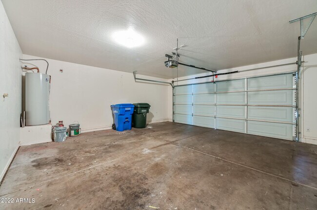 Building Photo - 2607 E Anderson Dr