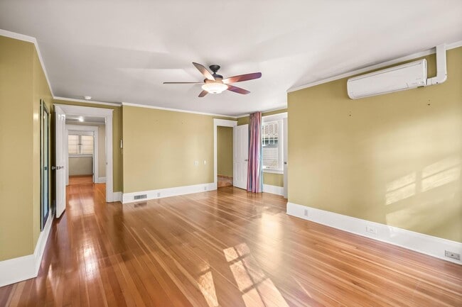 Building Photo - Elegant Grant Park Craftsman with Wine Cel...