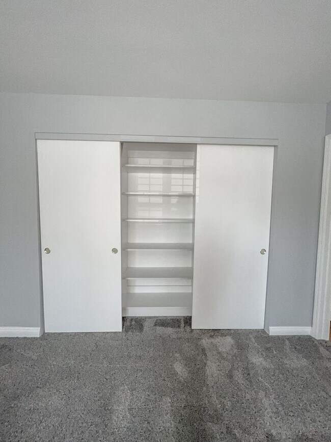 Building Photo - **COMING SOON 04/15/2026** Modern 2-Bed, 2-Bath Condo in Gated Montana Community – Silverado Ranch