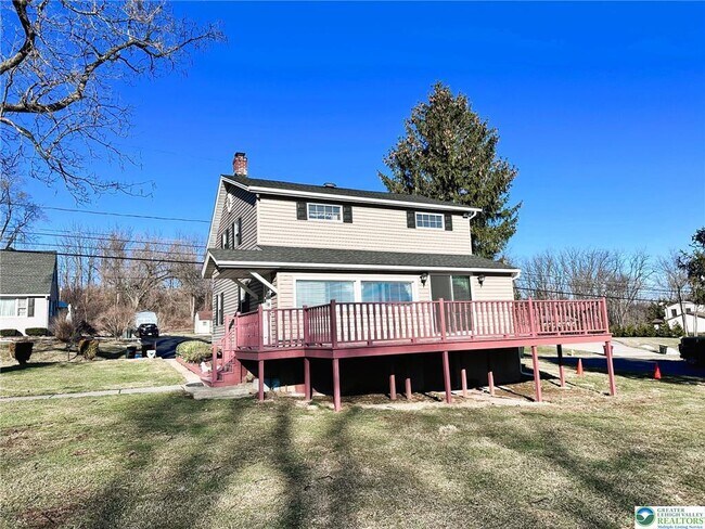 Building Photo - 3450 W Columbia St