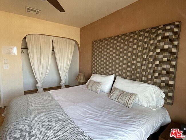 Building Photo - 71658 Cactus Dr