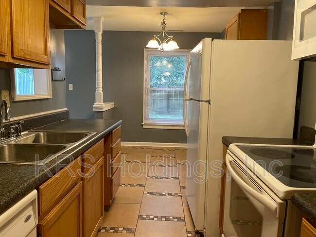 Building Photo - 3329 Weeping Willow Ln