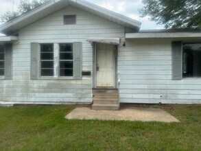 Building Photo - Pictures Coming Soon