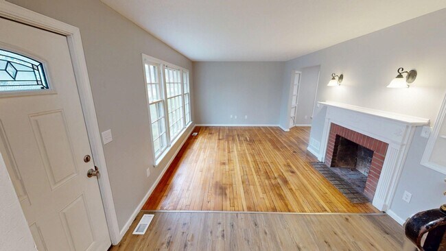 Building Photo - Maple Heights Area - 3 Bedroom Single Family Home