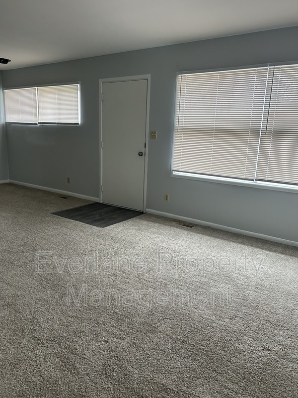 Building Photo - 6713 E 52nd St.