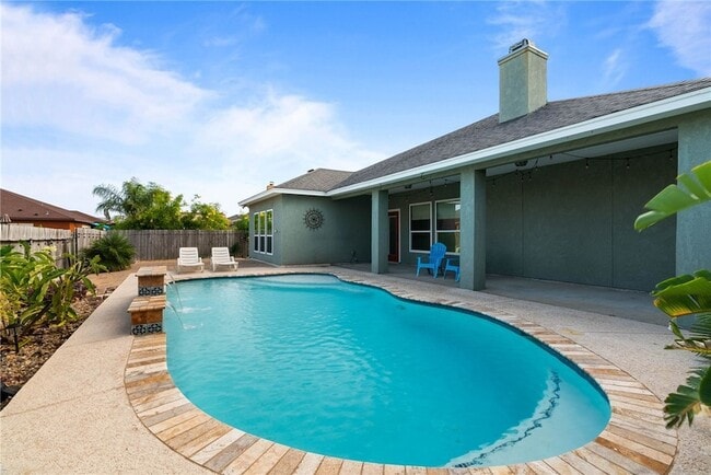 Building Photo - 14106 Coquina Bay Ave