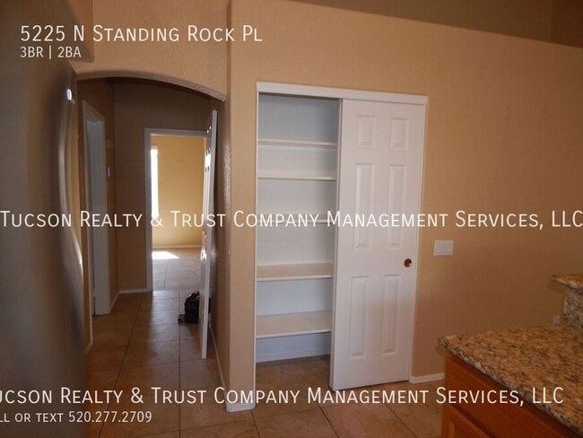 Building Photo - 5225 N Standing Rock Pl