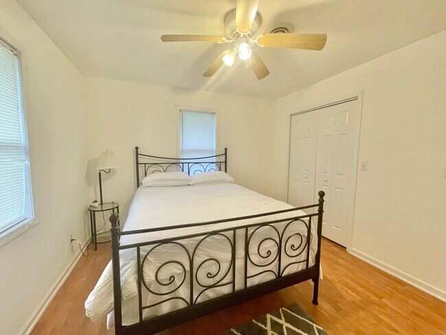 Building Photo - 210 Beaver St