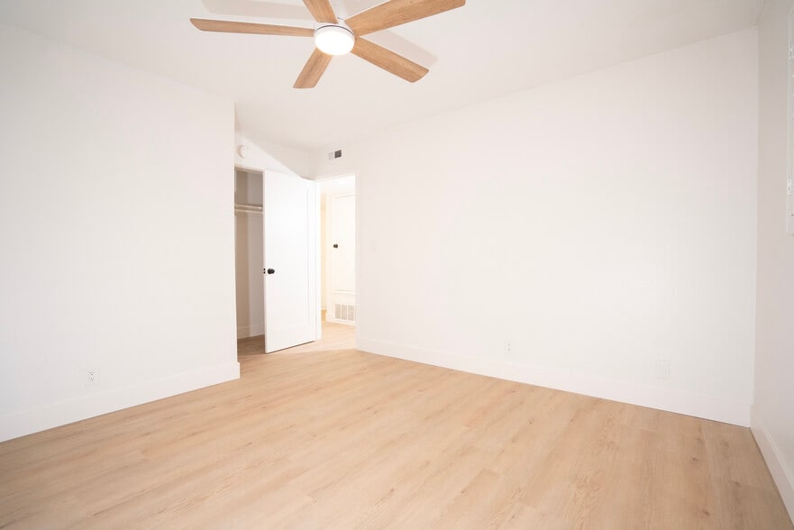 Building Photo - 522 17th St