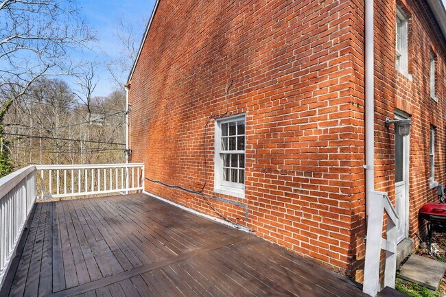 Building Photo - Ellicott City, MD