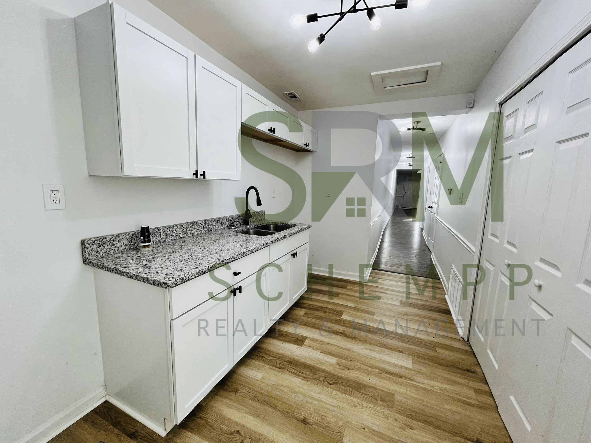 Building Photo - 615 N 32nd St