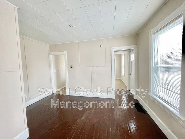 Building Photo - 1627-1627 E 31st St