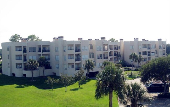 Building Photo - 1302 Marina Bay Dr
