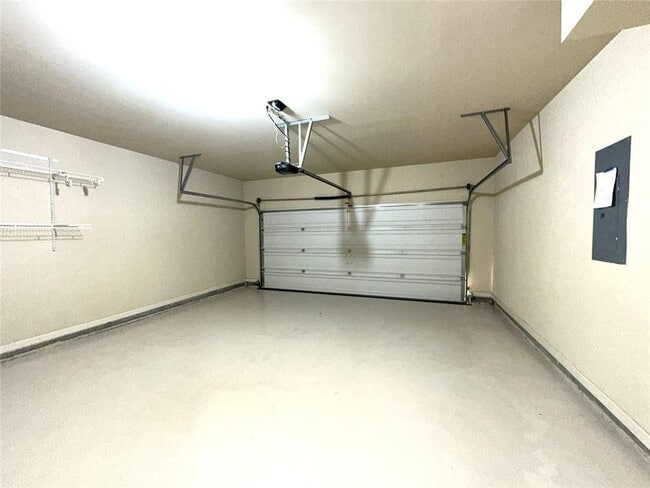 Building Photo - 1365 Delo Ln
