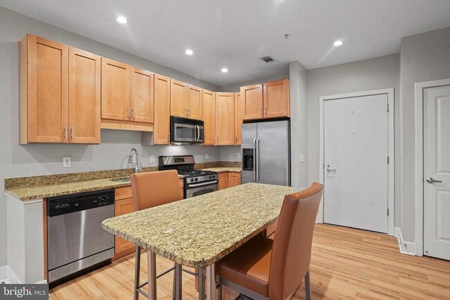 Building Photo - 1800 Wilson Blvd