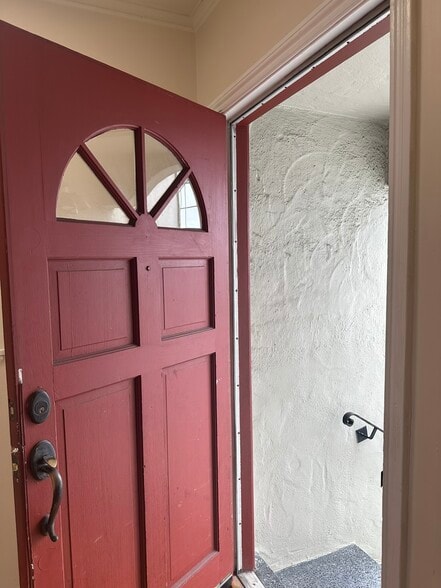 Entryway - 245 Concord St
